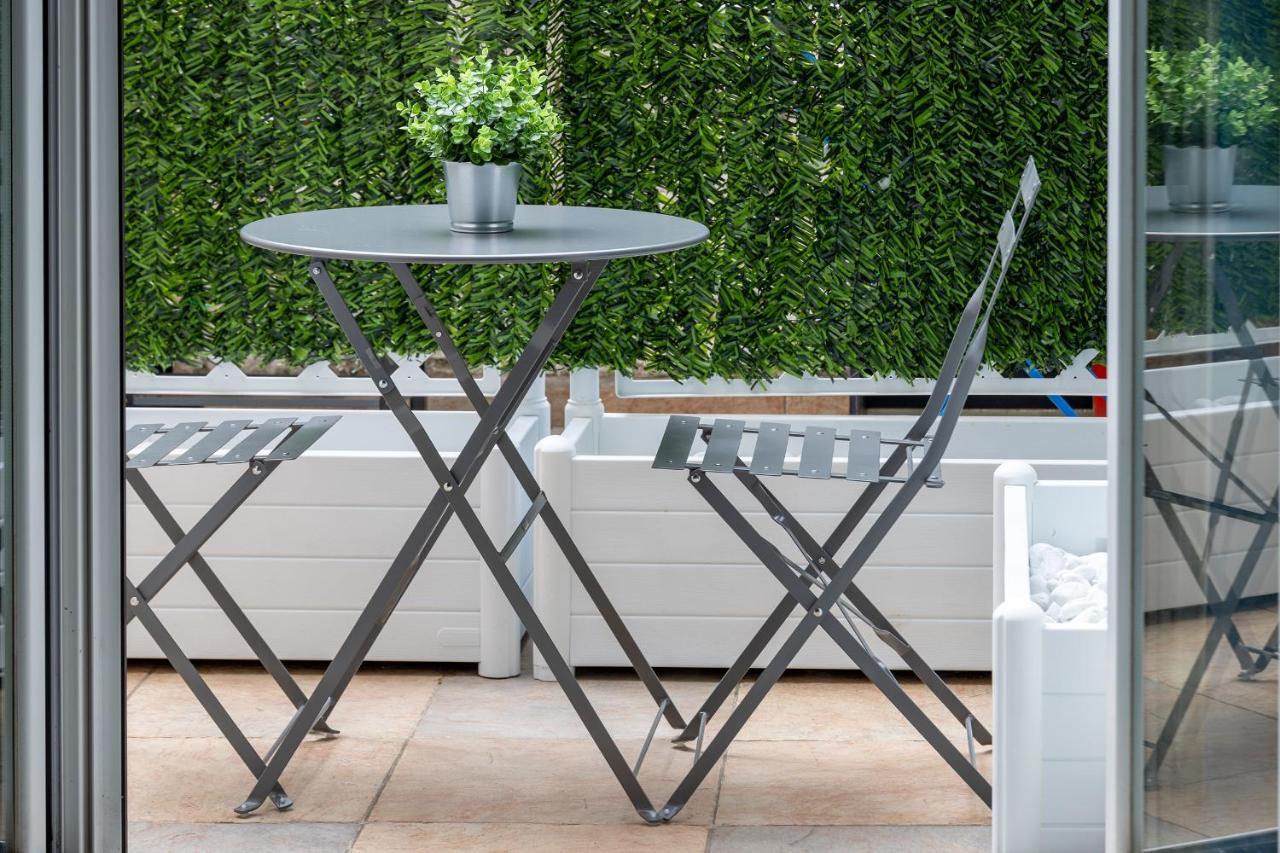 Centro Storico • Wi-Fi, Netflix E Terrazzo Apartment ปาเวีย ภายนอก รูปภาพ