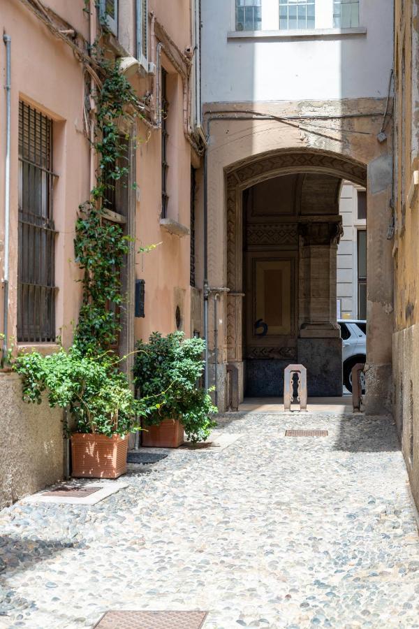 Centro Storico • Wi-Fi, Netflix E Terrazzo Apartment ปาเวีย ภายนอก รูปภาพ