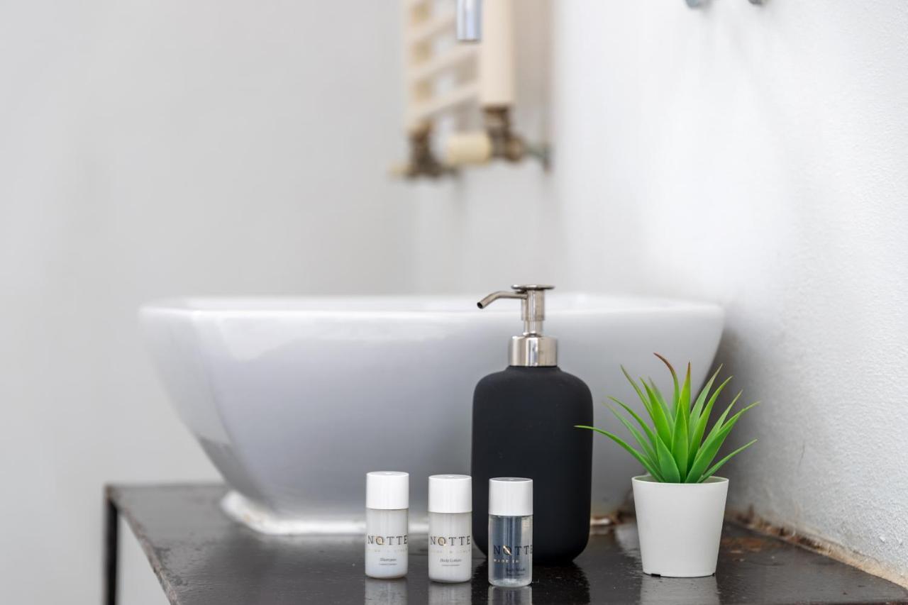 Centro Storico • Wi-Fi, Netflix E Terrazzo Apartment ปาเวีย ภายนอก รูปภาพ